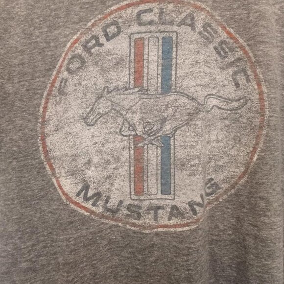 Men's Ford Classic Mustang T-Shirt - Picture 2 of 3